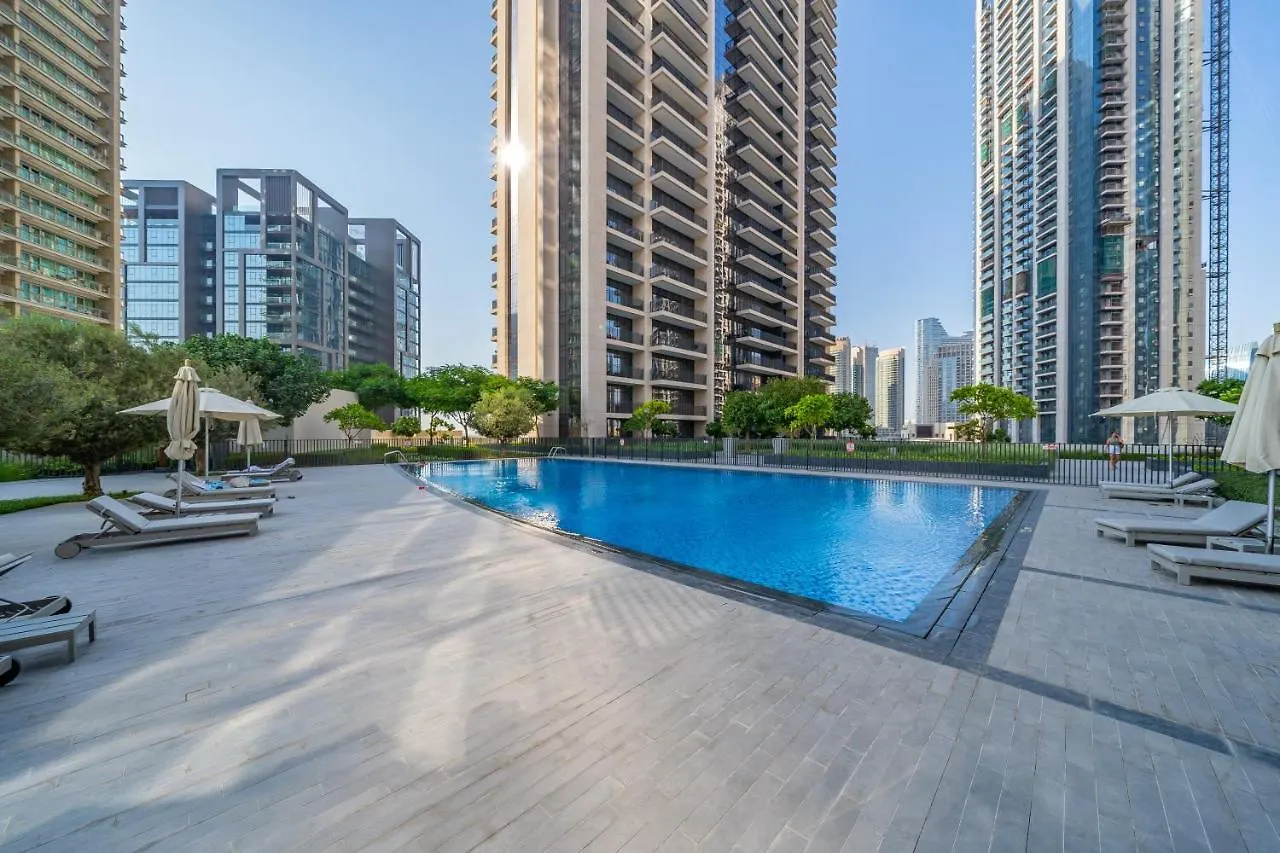 Apartment Elegant Apt With Balcony Minutes From Burj Khalifa Dubai United Arab Emirates
